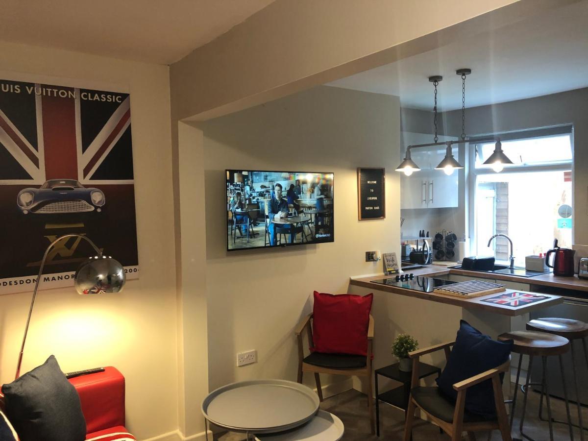 3 Double Bed Brittania Styled Central Home Near Lfc Sleeps 6 With Free Business Super Fast Fibre Broadband 利物浦 外观 照片