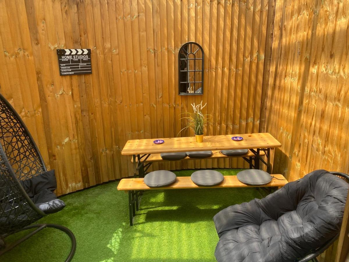 3 Double Bed Brittania Styled Central Home Near Lfc Sleeps 6 With Free Business Super Fast Fibre Broadband 利物浦 外观 照片
