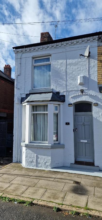 3 Double Bed Brittania Styled Central Home Near Lfc Sleeps 6 With Free Business Super Fast Fibre Broadband 利物浦 外观 照片